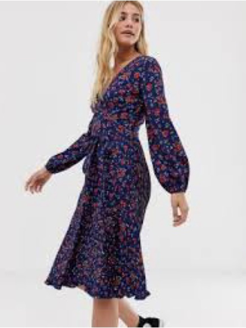 Womens Plus Navy Blue Floral Dress with Red Accent balloon sleeve & belt size 26
